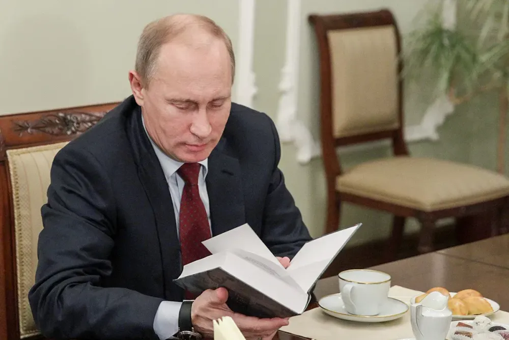 Владимир Путин: «Нужно доводить до детей ценность книги»