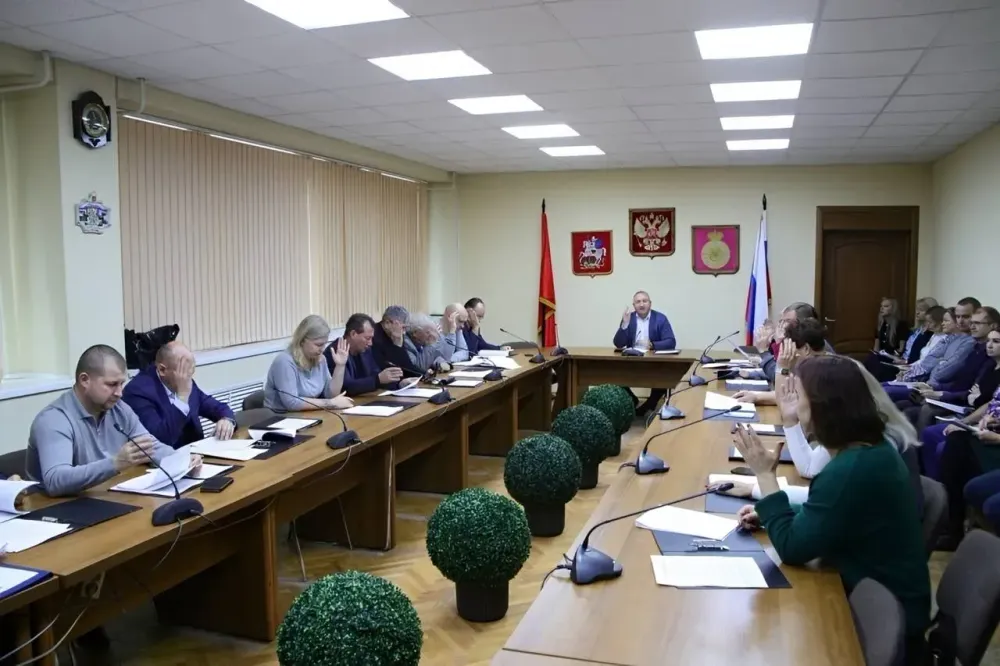 В Воскресенске увековечили память о поэте-фронтовике Константине Ваншенкине