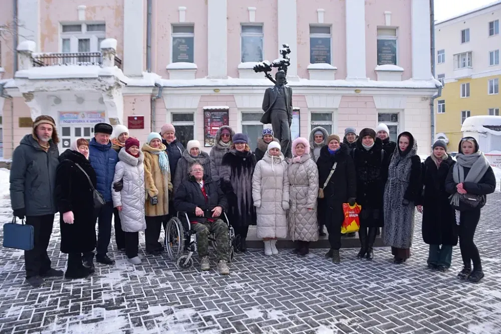 В Смоленске прошел митинг памяти Михаила Васильевича Исаковского
