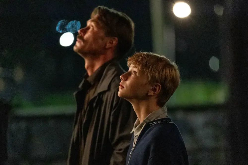 5 сериалов «под ёлочку»