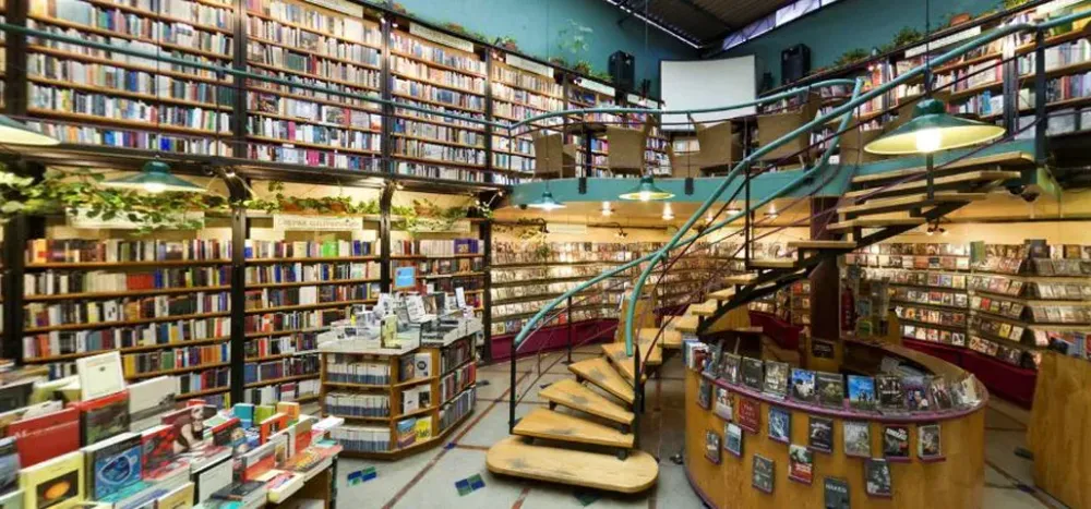 В России отменят льготы для книжных магазинов, продающих книги иноагентов