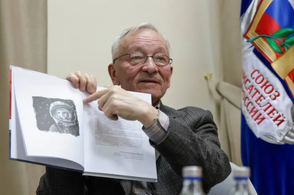 «Героев истории надо оценивать по обстоятельствам тех времён, когда они жили»: в Союзе писателей России прошла презентация книги «Сталин. Двадцать уроков»