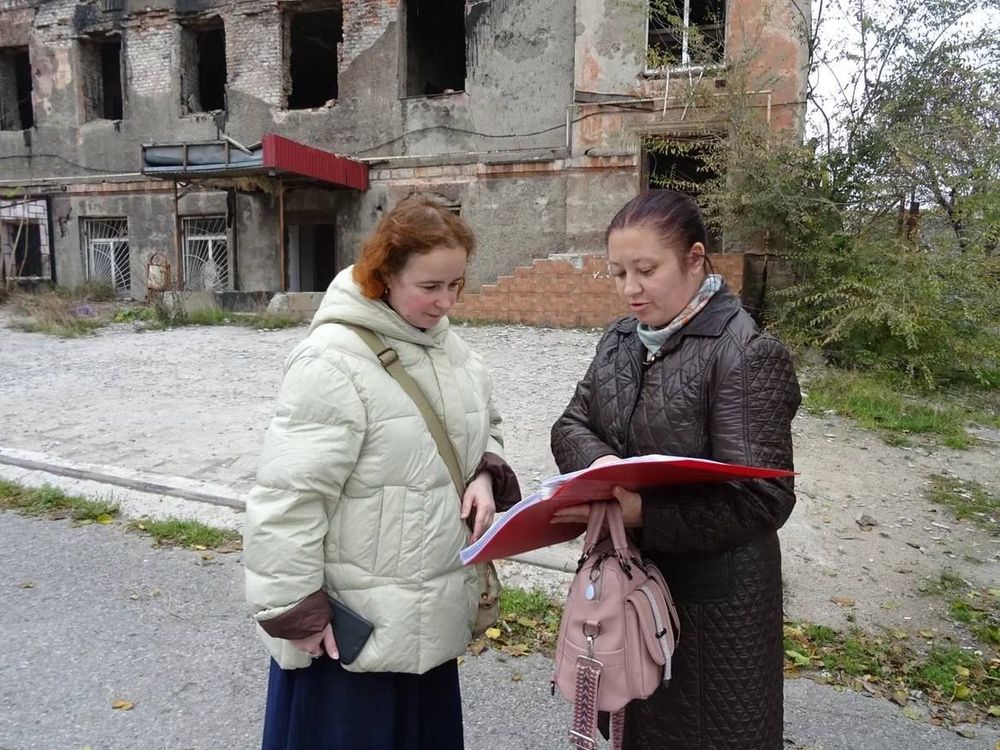Поездка Ольги Горелой в Мариуполь и Луганск: неделя на Донбассе в рамках проекта «Литературные резиденции»