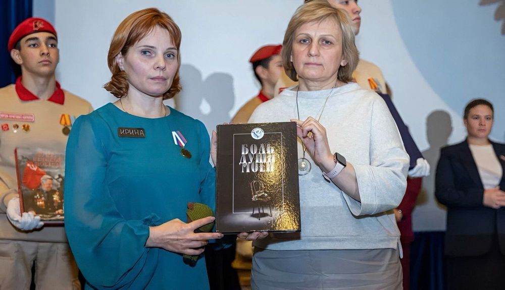 В Музей Победы передали книги о героях специальной военной операции