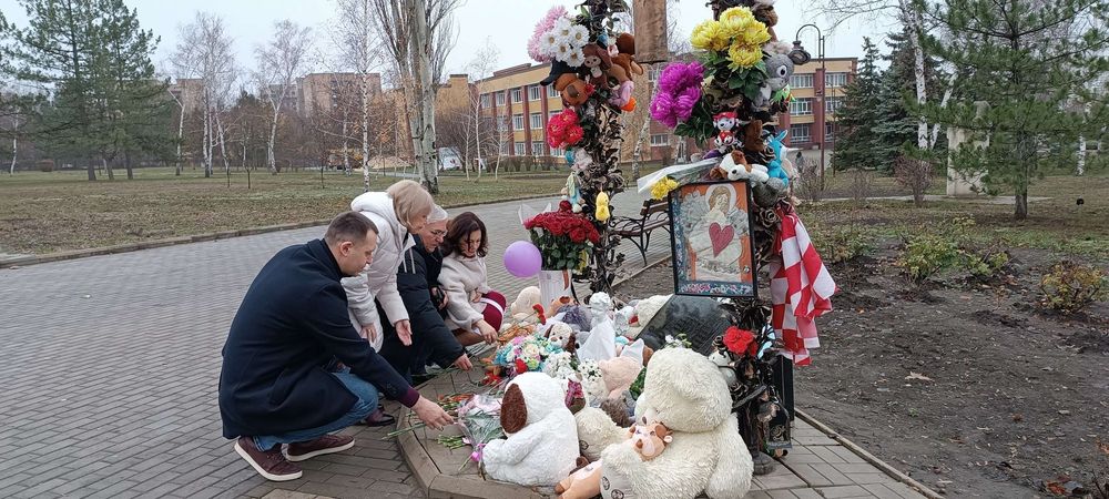 И пусть цветут в ноябре розы…