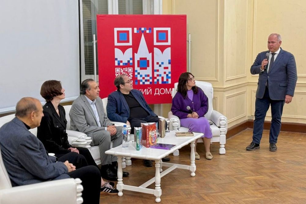 Русские в Каире: открылась Международная книжная ярмарка