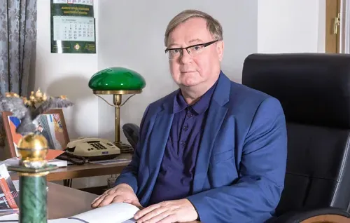 Сергей Степашин советует футболистам читать книги Прилепина и Проханова